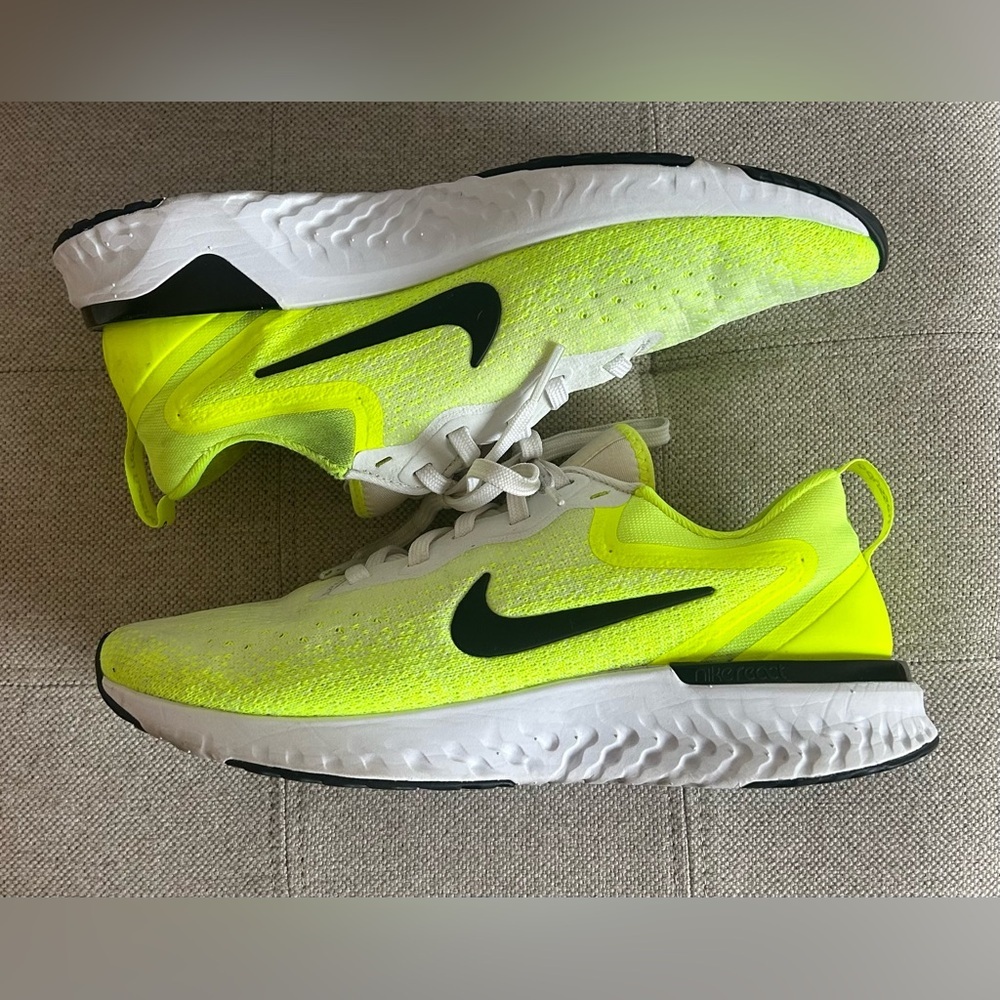 Nike Women's Odyssey React Running Shoes Bright Green AO9820-103 Size 7.5 - Picture 9 of 13